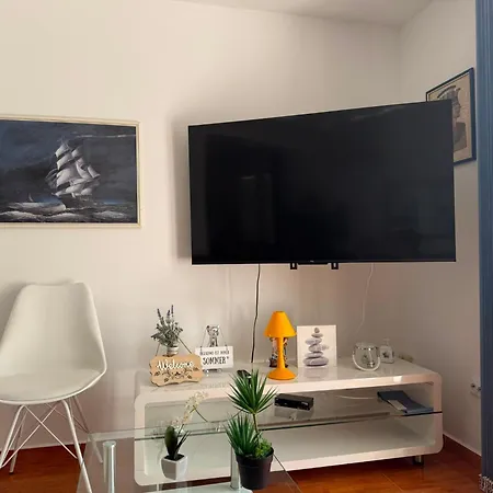 Lara Apartmán