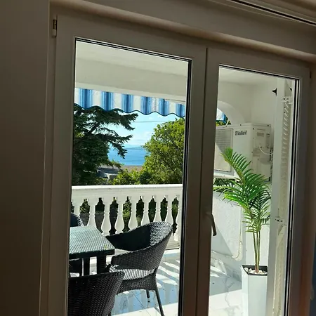 Lara Apartmán Klenovica